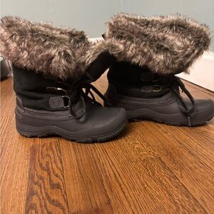 Khombu The Slope women’s snow boots size 7